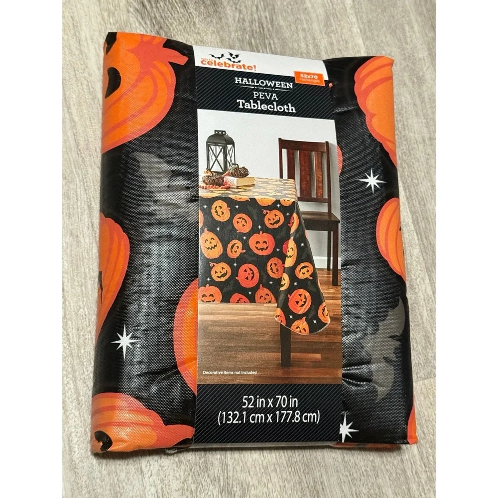 Halloween 52x70‎ rectangular tablecloth NWT pumpkin